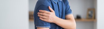 Fisioterapia para la capsulitis adhesiva: cómo recuperar el movimiento del hombro congelado